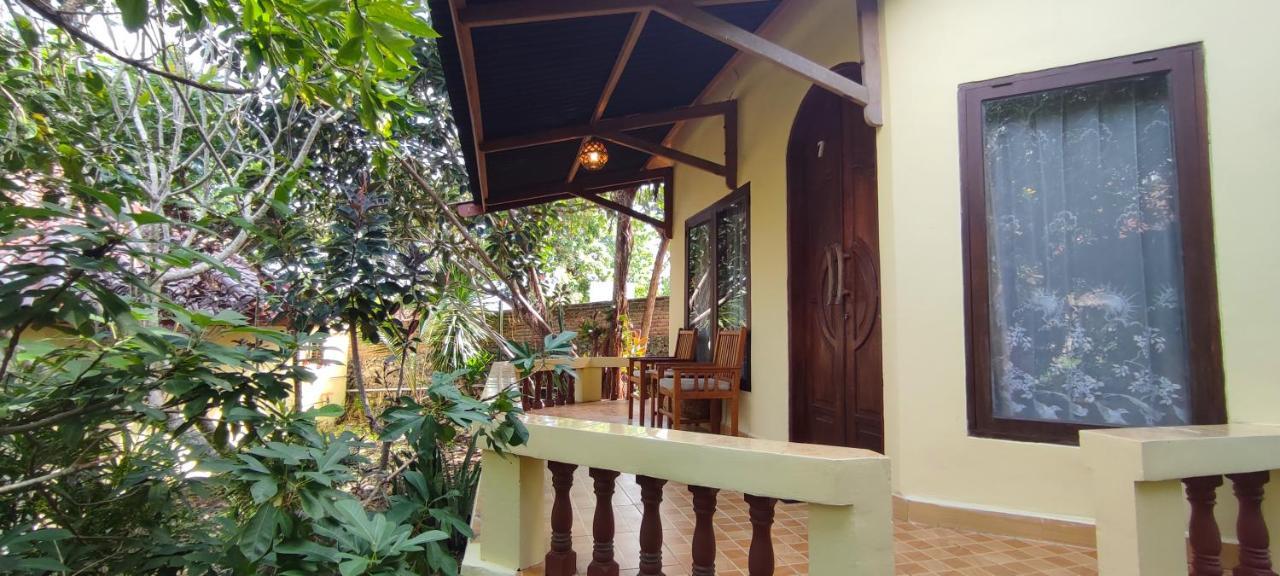 Bara Beach Bungalows Bira Exteriör bild