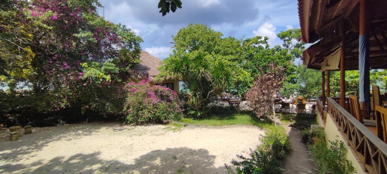 Bara Beach Bungalows Bira Exteriör bild